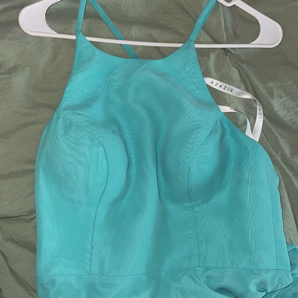 Backless gown - Picture 12 of 12